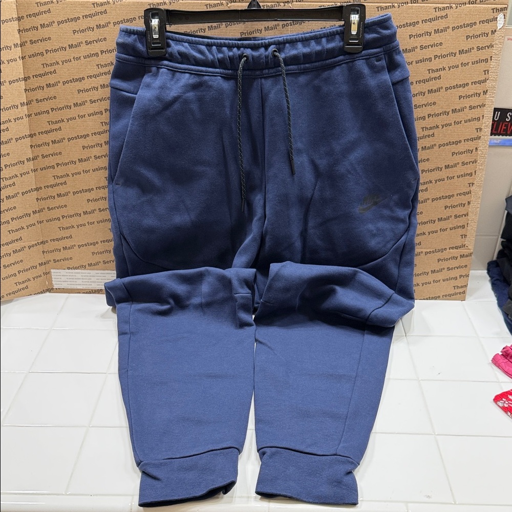 Nike Tech Fleece Navy Blue Sweat Pants Used